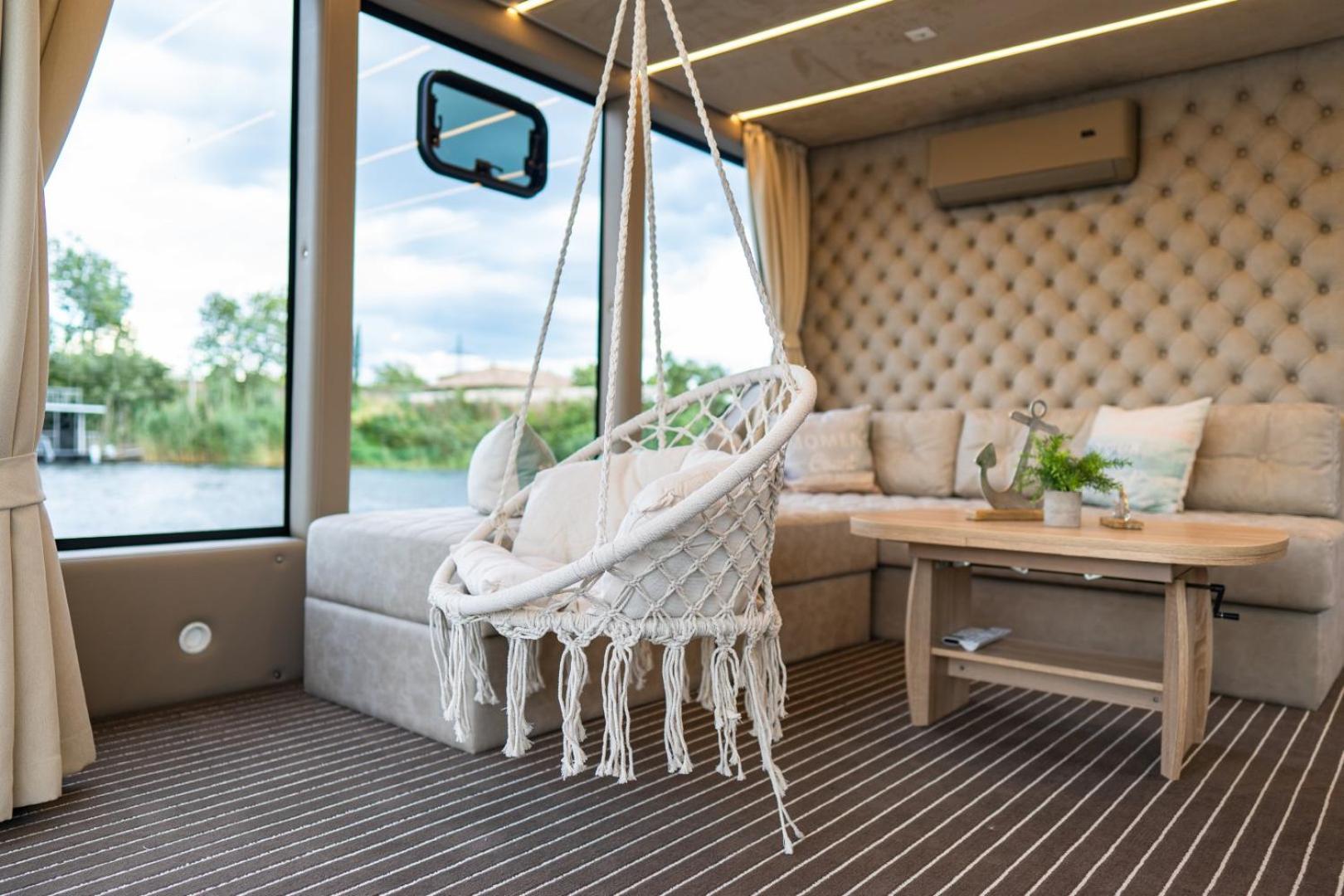 ホテル Lieblingsplatz Parey - Schwimmendes Living Luxboot エクステリア 写真